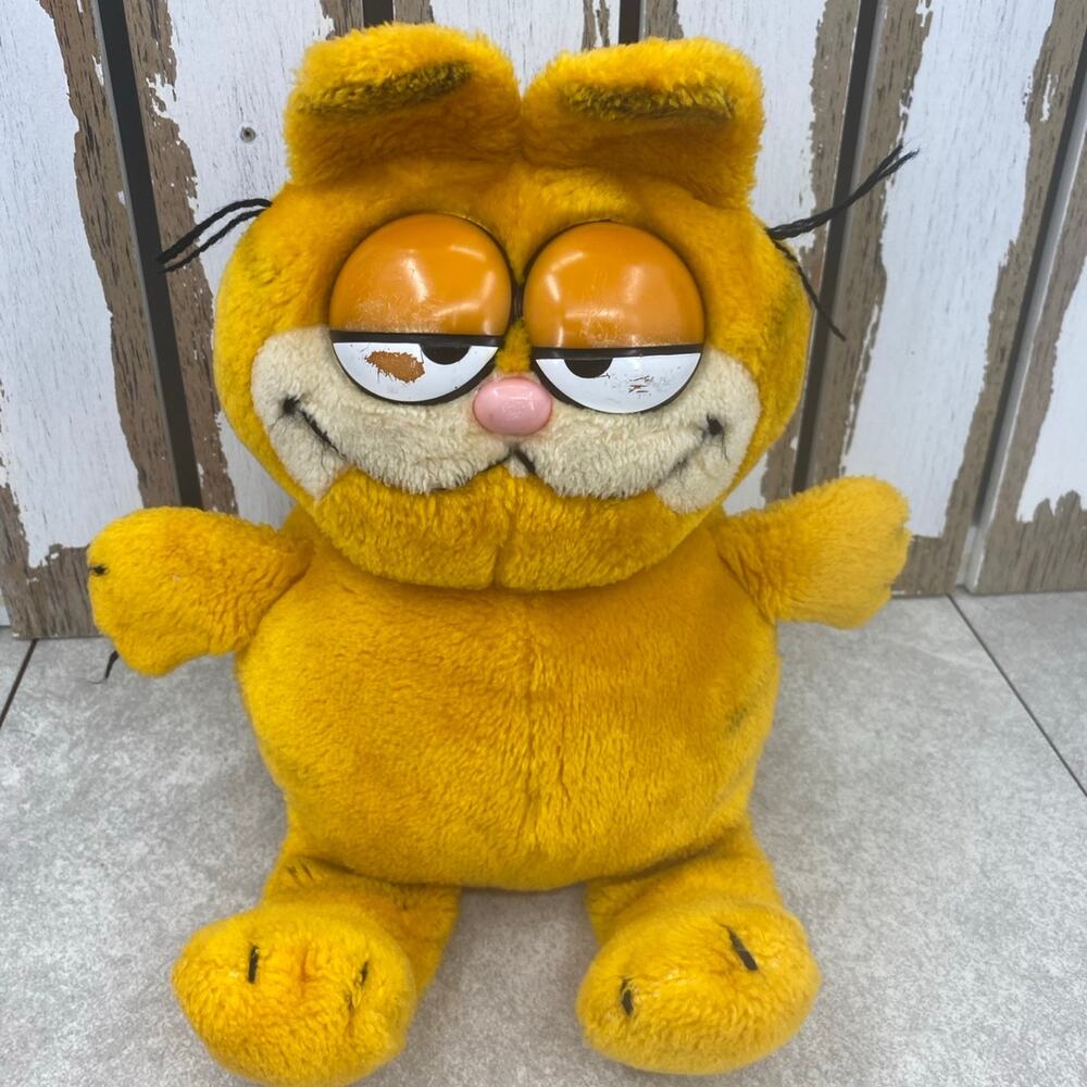 Vintage 1978-1981 Garfield Stuffed Plush United Feature Syndicate Fun Farm 15"